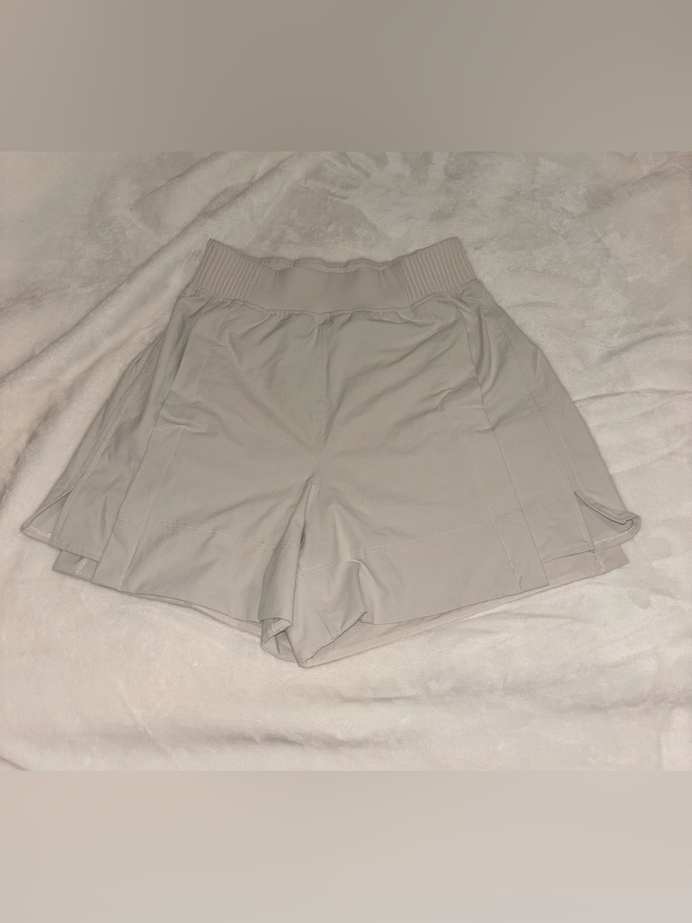 Lululemon Stretch Woven Relaxed-Fit High-Rise Shorts